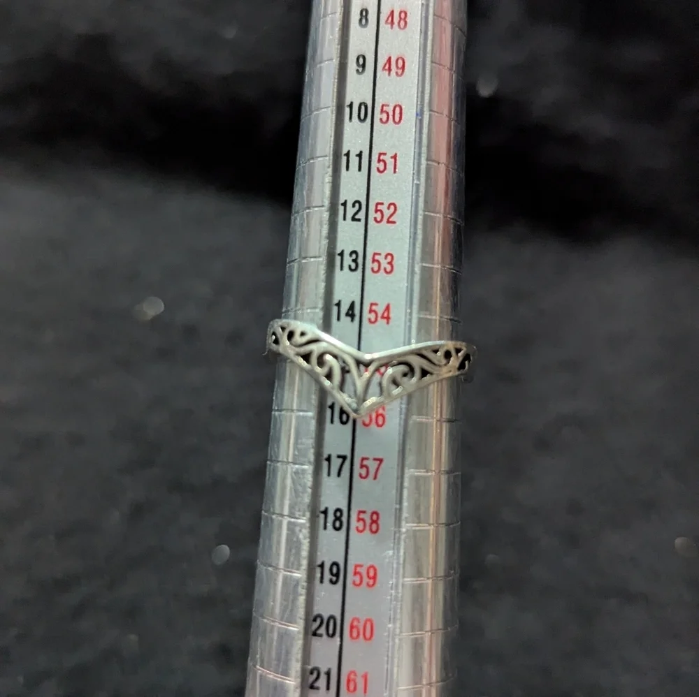 Silver Tone Filigree Chevron Dainty Delicate Statement Ring - Size 7